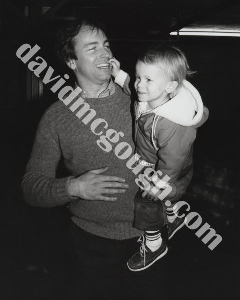 John Ritter and son Jason Ritter  1982 .jpgcliff.jpg